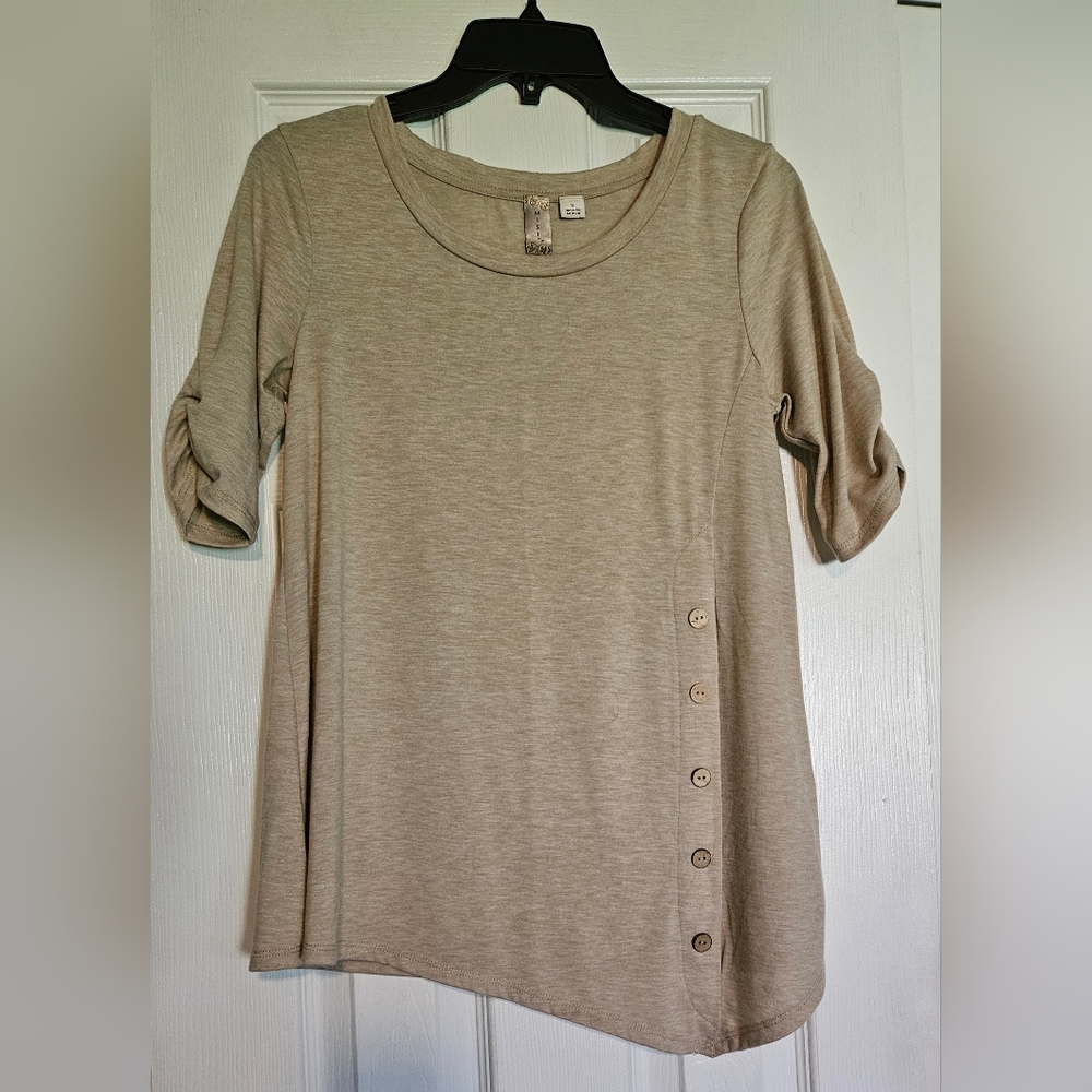 Junior's Misis Asymmetrical Tan 1/2 Sleeve Shirt, size S